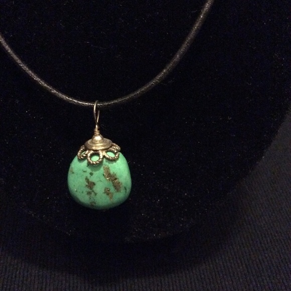 Turquoise necklace - Picture 2 of 3